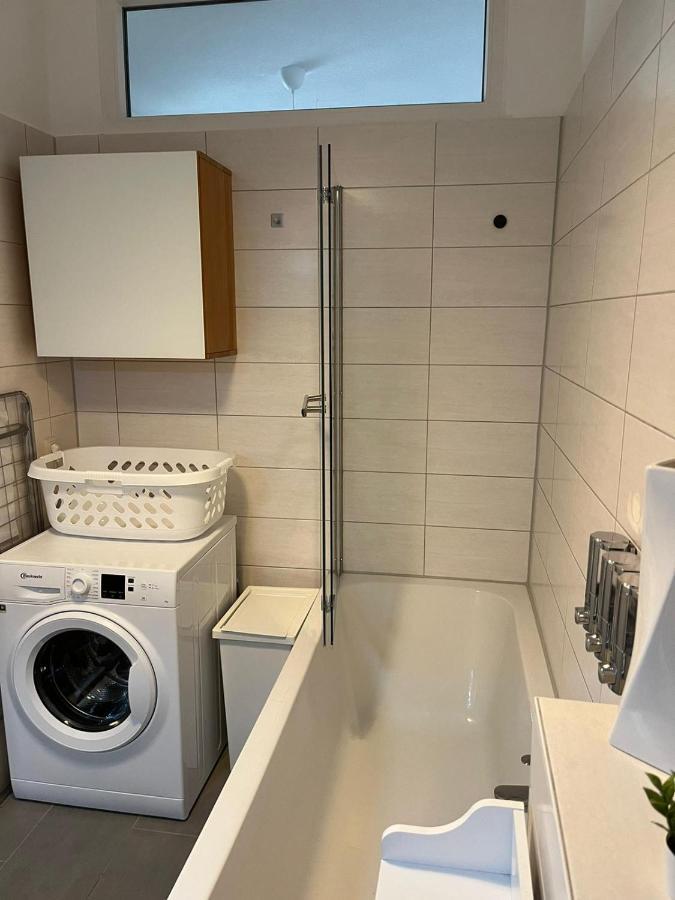 Schmuckstück im Herzen Rostocks mit grüner Oase Exterior foto